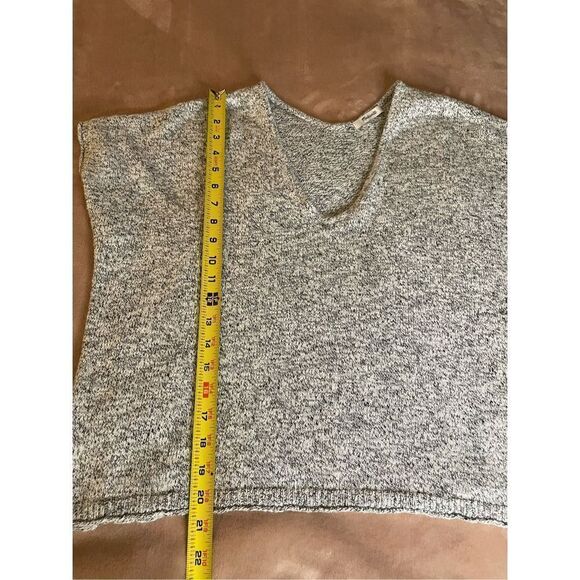 Madewell Grey / Black Marled Knit V Neck Cropped Top Sweater Tee Size S Winter - Picture 6 of 7